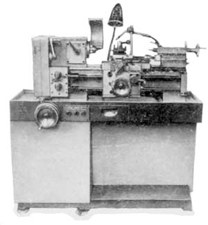 Загальний вигляд токарно-гвинторізного верстата 16У03П